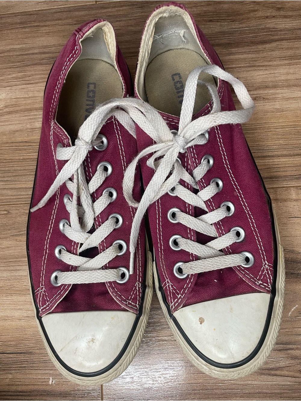 Converse Low Top Sneakers in Burgundy with White Accents